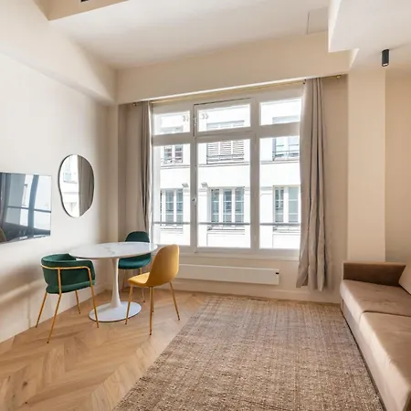 Chic Duplex For 4 In Vibrant Bastille Appartamento *