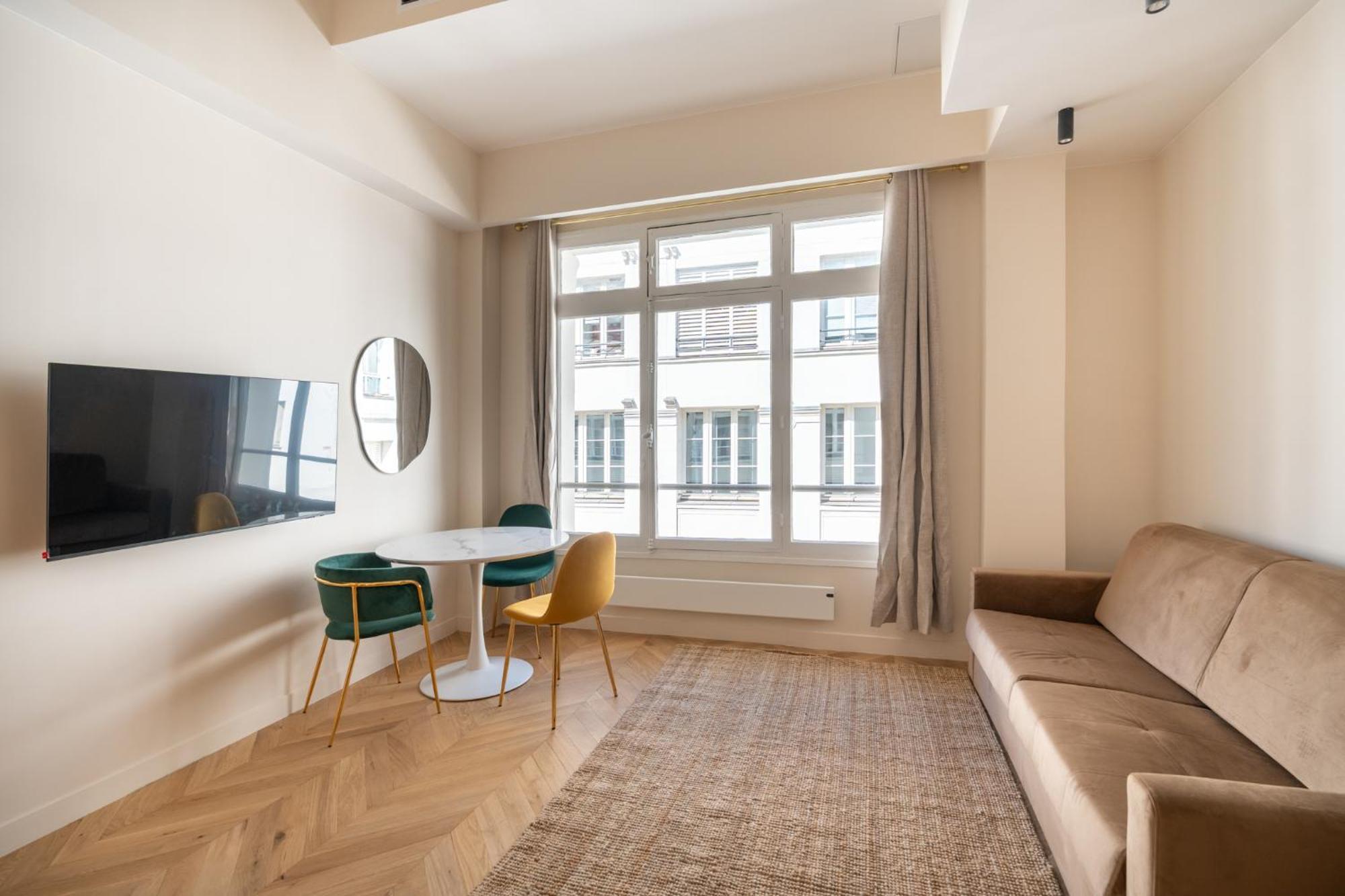 Chic Duplex For 4 In Vibrant Bastille Appartamento *